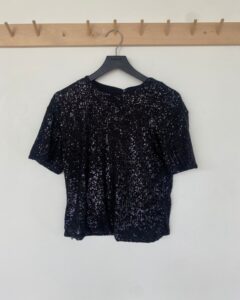 [ÖVER-03] Svarta Glitter T-shirts Antal: 13 st | Storlek: XS 13 st