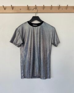 [ÖVER-9] Oversized silver tshirt Antal: 2 st | Storlek: 122 1 st 134 1 st
